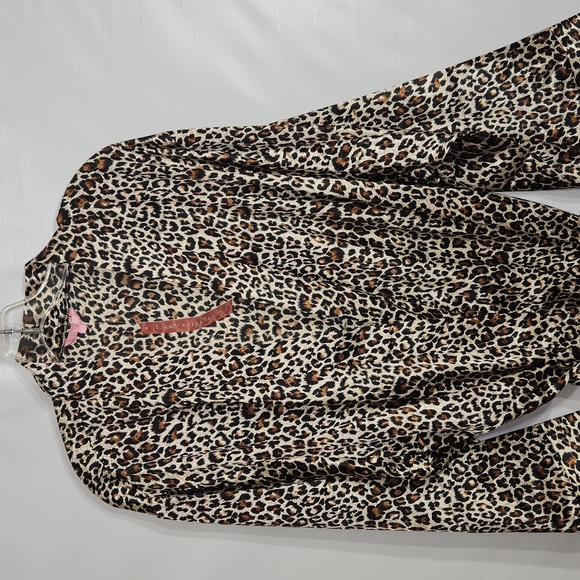 Vintage plus size Lavender animal print Satin like maxi robe size xxl - Picture 2 of 7